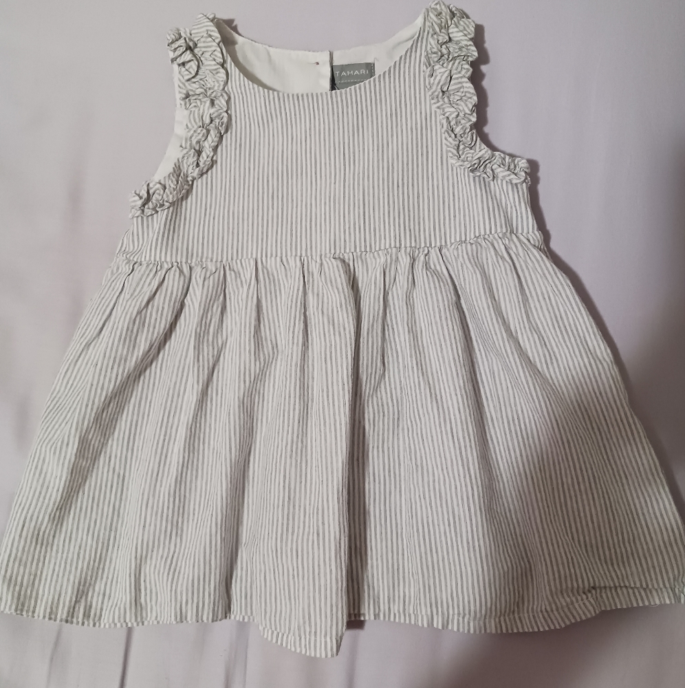 Tahari Girls Size 5T Toddler Ruffle  Shoulder Sleeveless Tank Top Gray White EUC